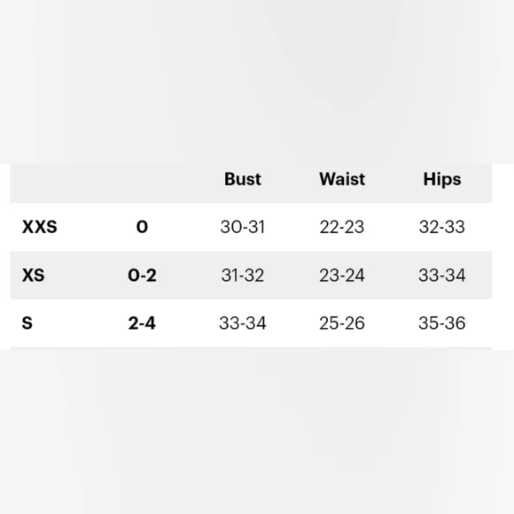 Cute lace up ruffled mini skirt - Picture 5 of 5